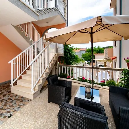 Apartman In With Air Conditioning, Wifi 4886-5