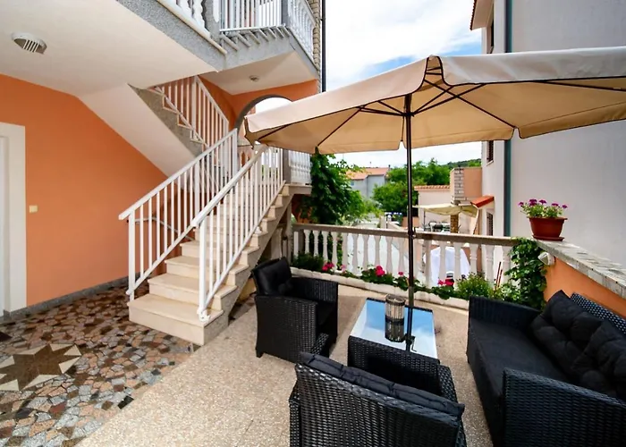 Apartman In With Air Conditioning, Wifi 4886-5