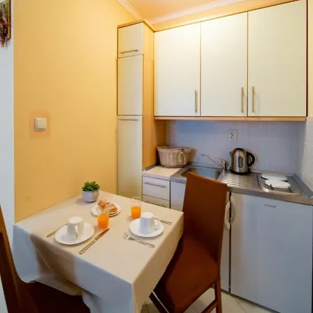 In With Air Conditioning, Wifi 4886-5 *