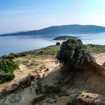 In With Air Conditioning, Wifi 4886-5