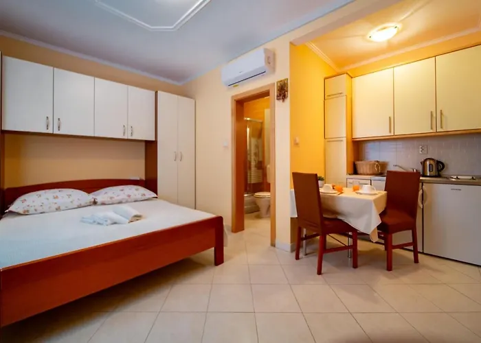 In With Air Conditioning, Wifi 4886-5 Apartmán Lopar